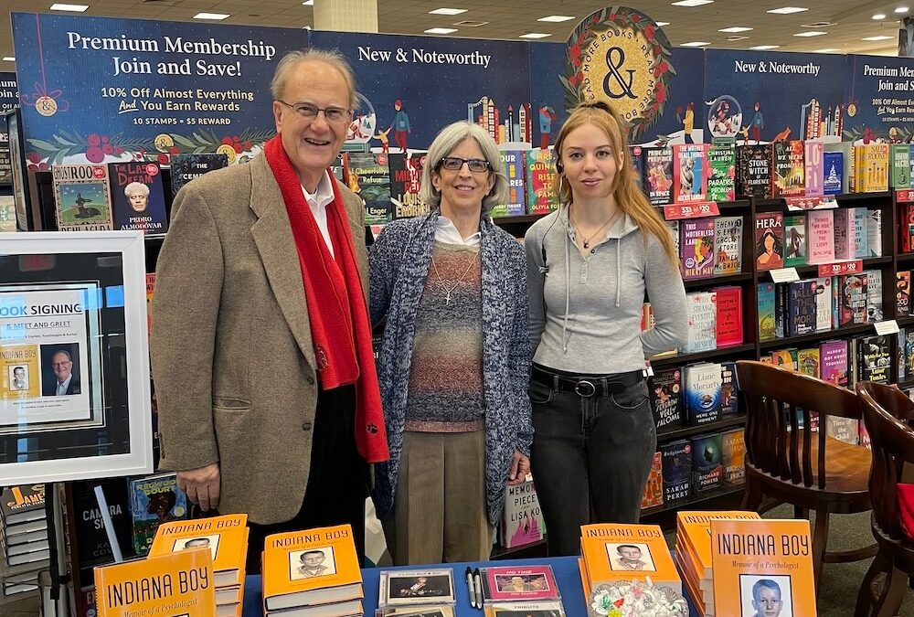 Author Kenneth Starkey Hosts Another Successful Book Signing at Barnes & Noble