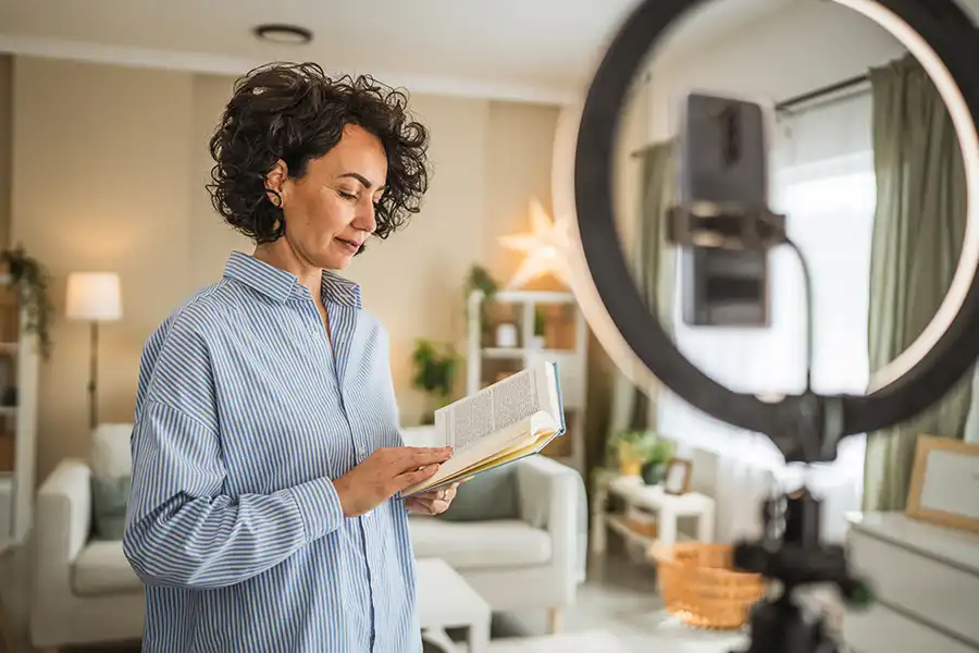 Mastering the Use of Live Options: A Guide for Authors