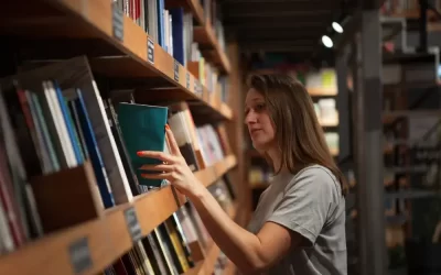 How to Choose the Right Book Genre to Reach More Readers